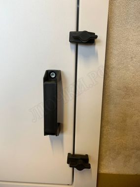 Сантехнический люк Гермо 200*800, RAL 9003 муар Сантехнический люк Гермо 200*800, RAL 9003 муар