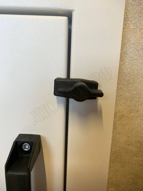 Сантехнический люк Гермо 200*800, RAL 9003 муар Сантехнический люк Гермо 200*800, RAL 9003 муар